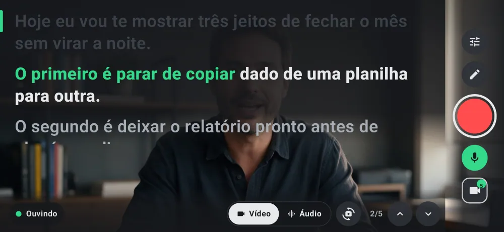 Deixa com o celular deitado: o roteiro ocupa a largura da tela à esquerda e os botões ficam numa coluna à direita.